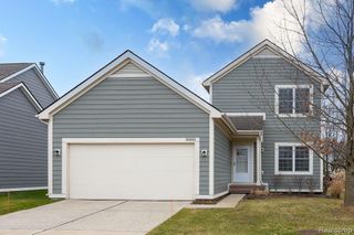 30850 COLLINGDALE Drive, Novi, MI 48377
