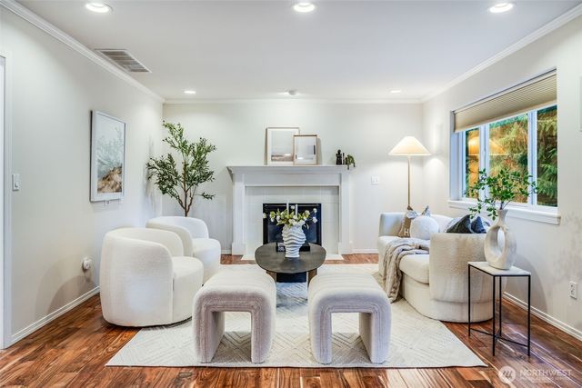 27831 NE 30th Street, Redmond, WA 98053