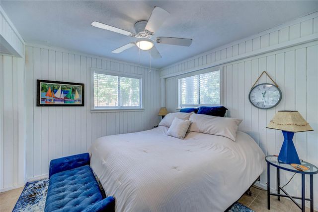 346 Creekside Drive, Onalaska, TX 77360