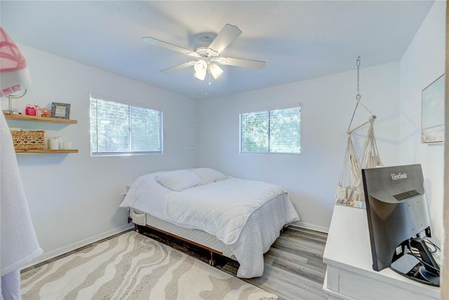 346 Creekside Drive, Onalaska, TX 77360
