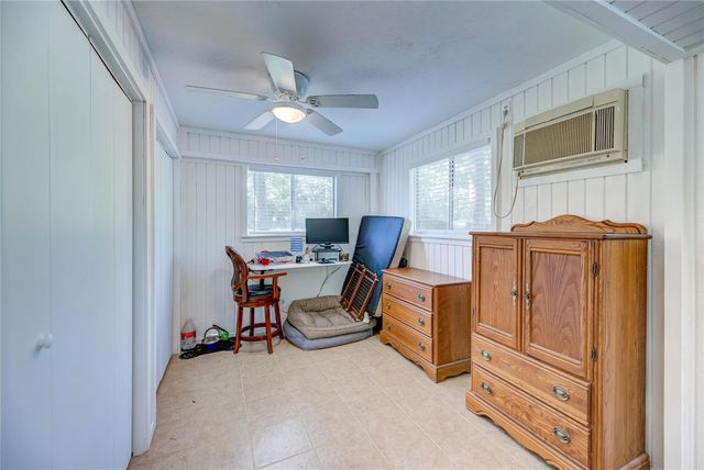 346 Creekside Drive, Onalaska, TX 77360