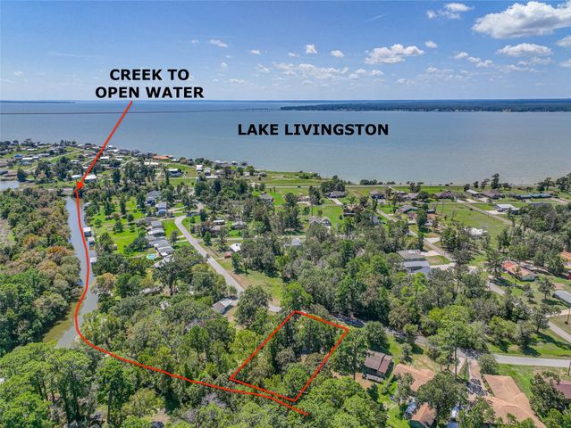 346 Creekside Drive, Onalaska, TX 77360