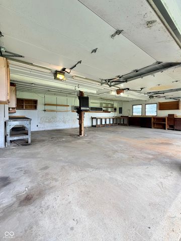 8700 W County Road 600 S, Daleville, IN 47334