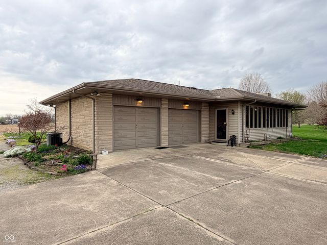 8700 W County Road 600 S, Daleville, IN 47334