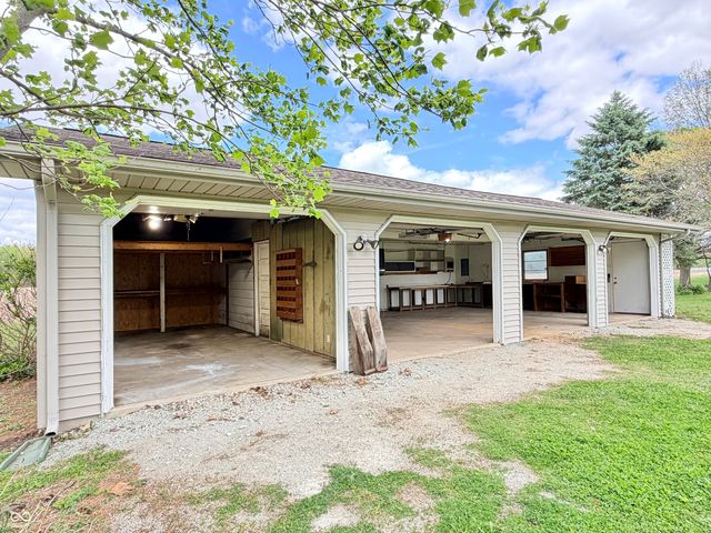 8700 W County Road 600 S, Daleville, IN 47334