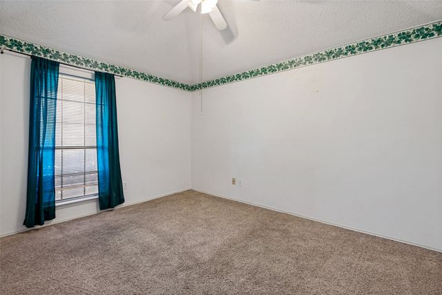 821 Creek Valley Road, Mesquite, TX 75181