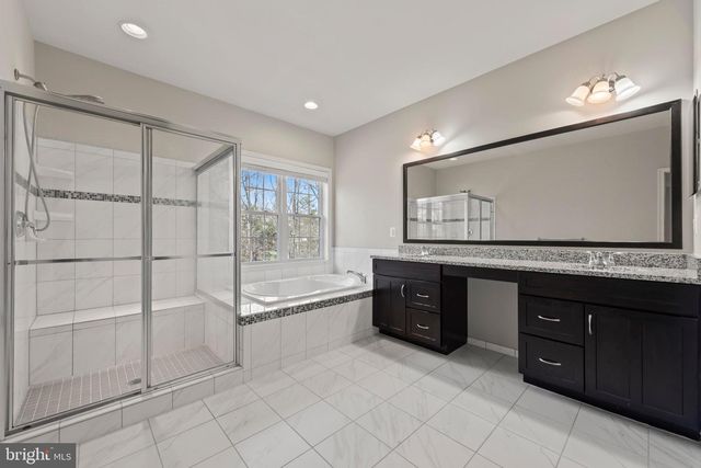 23303 MOUNT MIDDLETON SQ, Ashburn, VA 20148