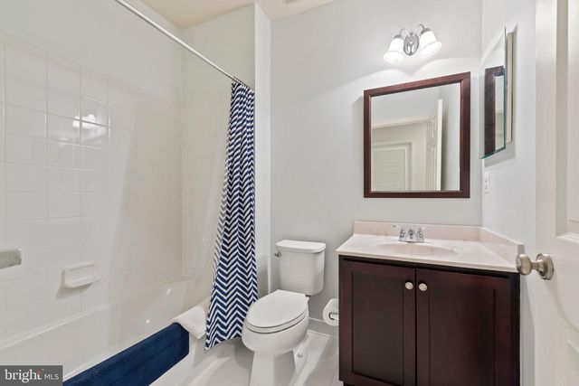 23303 MOUNT MIDDLETON SQ, Ashburn, VA 20148