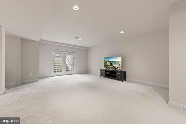 23303 MOUNT MIDDLETON SQ, Ashburn, VA 20148