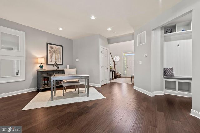 23303 MOUNT MIDDLETON SQ, Ashburn, VA 20148