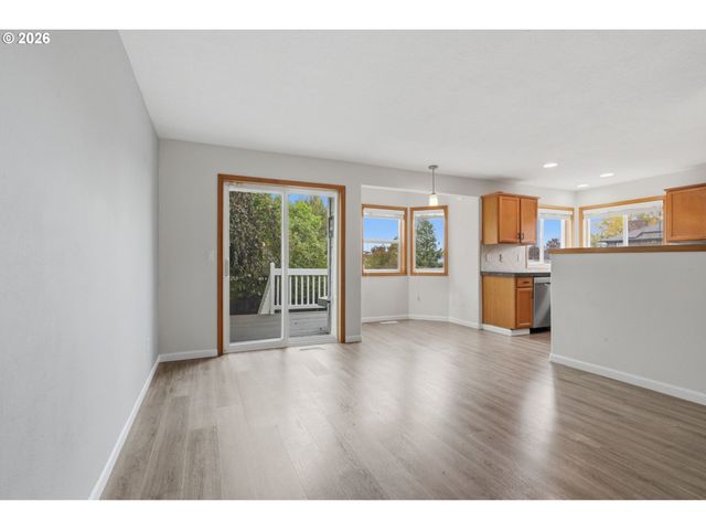 1985 Sw DAYBREAK Way, Troutdale, OR 97060