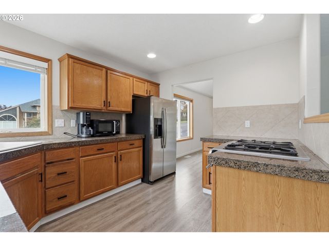 1985 Sw DAYBREAK Way, Troutdale, OR 97060