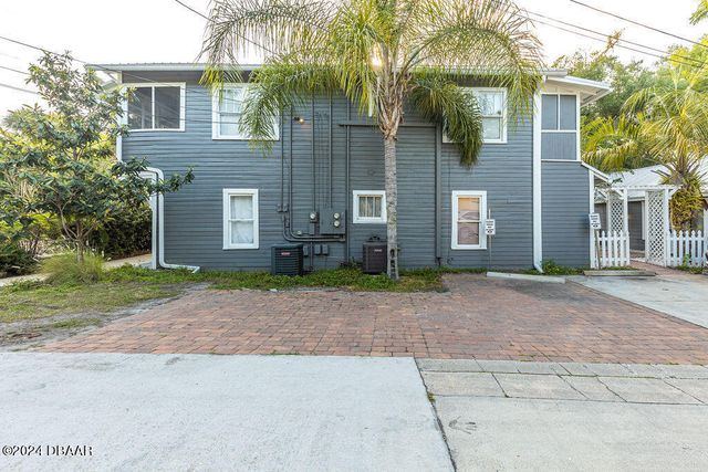 205 E Voorhis Avenue, Deland, FL 32724