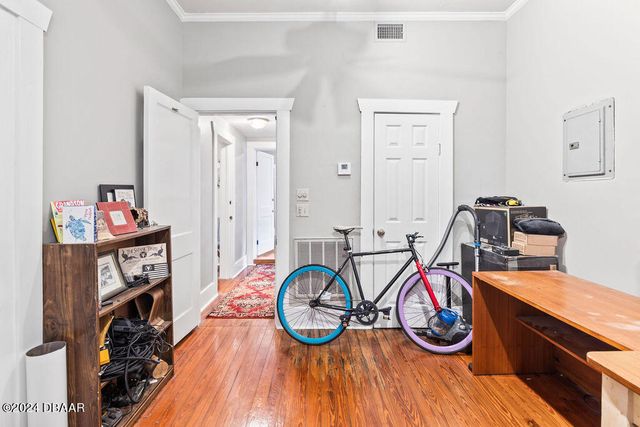 205 E Voorhis Avenue, Deland, FL 32724