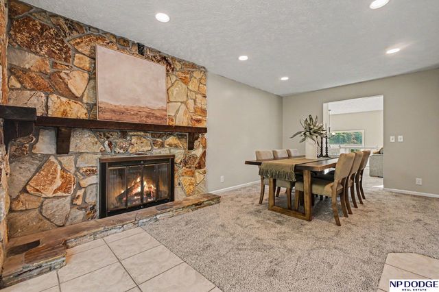 14826 Walnut Grove Circle, Omaha, NE 68137