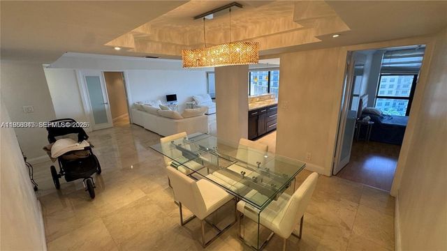 18181 NE 31st Court 1009, Aventura, FL 33160