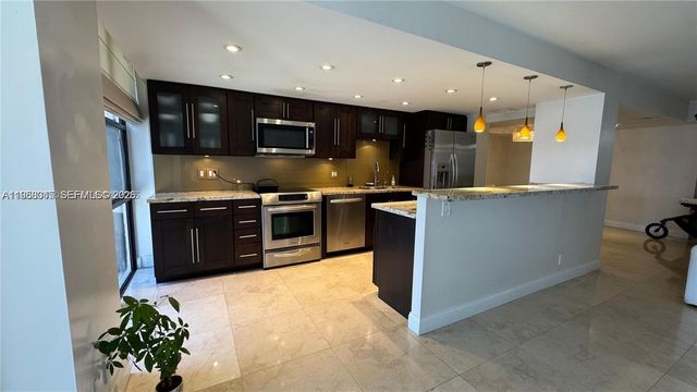 18181 NE 31st Court 1009, Aventura, FL 33160