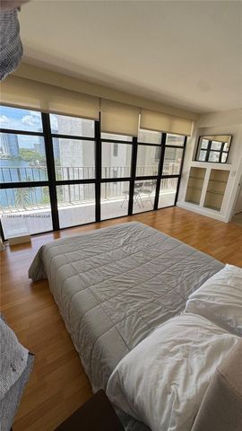 18181 NE 31st Court 1009, Aventura, FL 33160