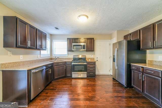 130 Summerfield Court, Acworth, GA 30101