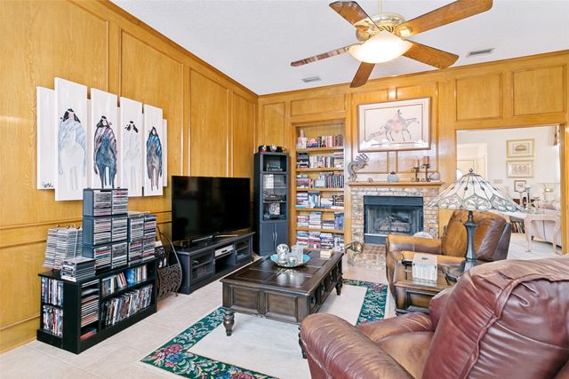2045 Larkspur Drive, Carrollton, TX 75010