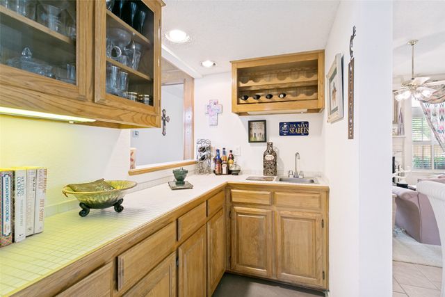 2045 Larkspur Drive, Carrollton, TX 75010