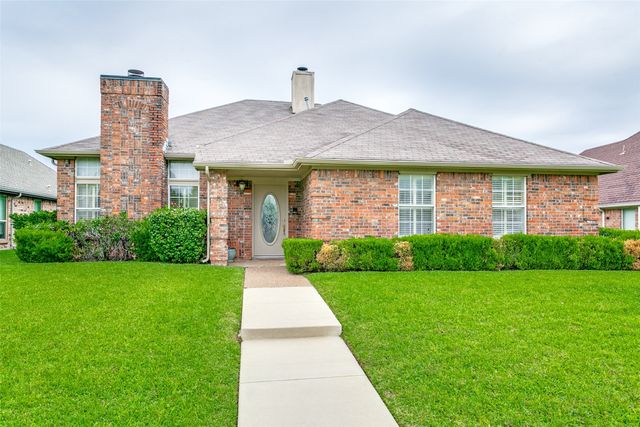 2045 Larkspur Drive, Carrollton, TX 75010