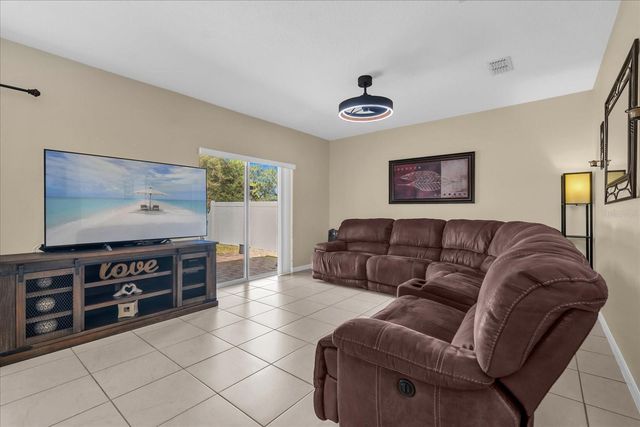 4758 ROCKVALE DRIVE, Kissimmee, FL 34758