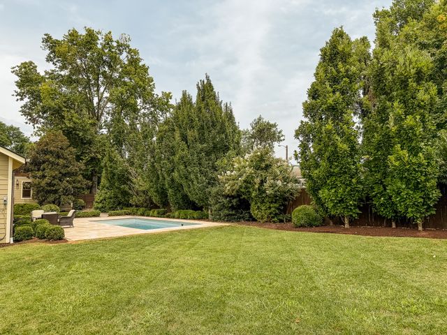 941 Inverness Ave, Nashville, TN 37204