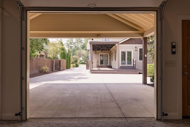 941 Inverness Ave, Nashville, TN 37204