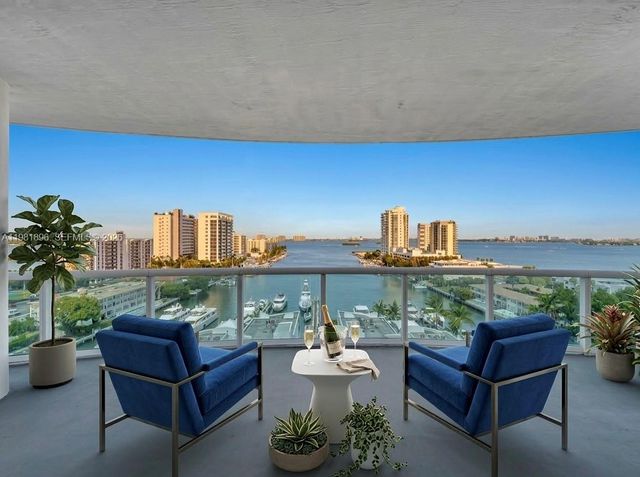 7900 Harbor Island Dr 1001, North Bay Village, FL 33141