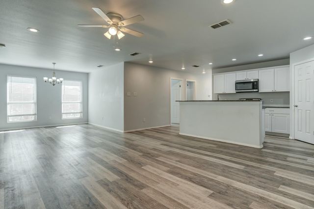 1101 N Englewood Avenue, Lubbock, TX 79416