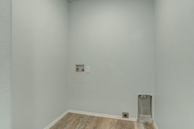 1101 N Englewood Avenue, Lubbock, TX 79416