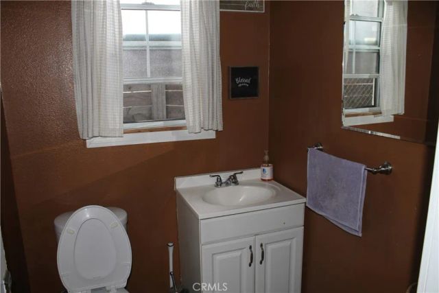 6035 Mesa, Los Angeles, CA 90042