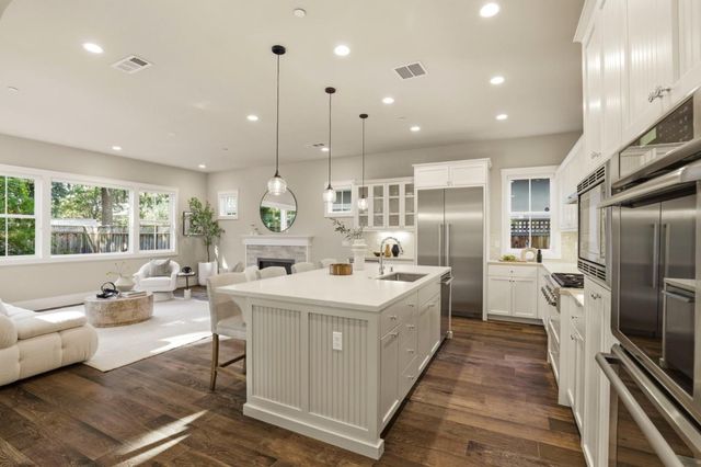 38 Liberty Hall Lane, Redwood City, CA 94062