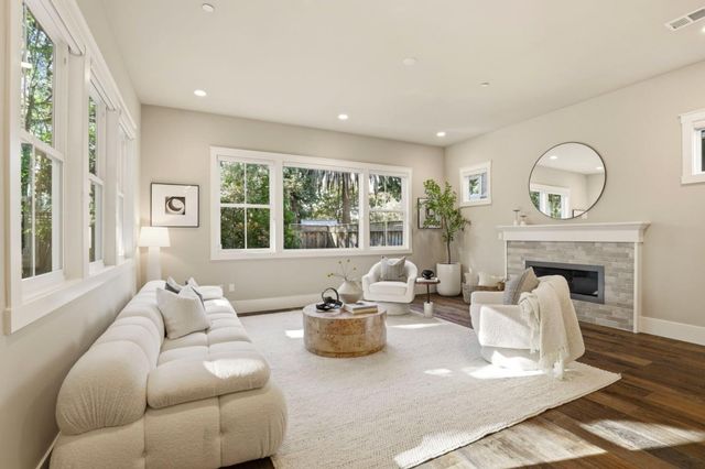 38 Liberty Hall Lane, Redwood City, CA 94062