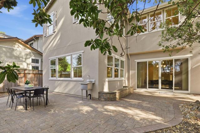 38 Liberty Hall Lane, Redwood City, CA 94062