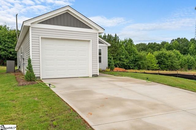 167 Cloverfield Lane, Spartanburg, SC 29303