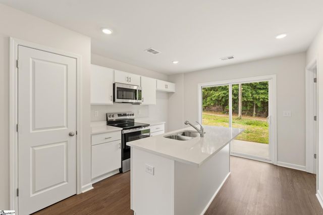 167 Cloverfield Lane, Spartanburg, SC 29303