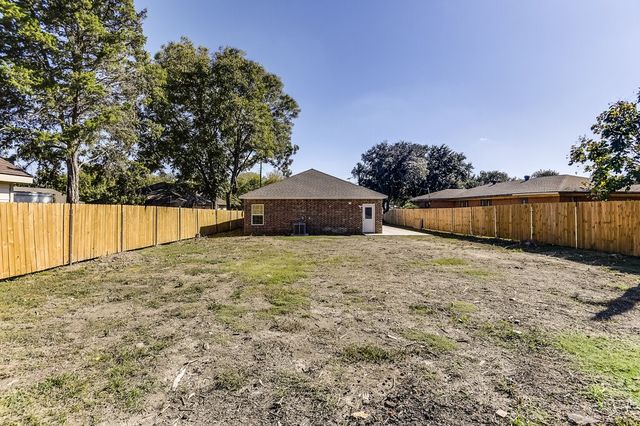 2222 Belknap Avenue, Dallas, TX 75216