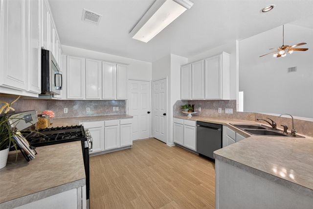 13910 Sunset View Drive, Houston, TX 77083