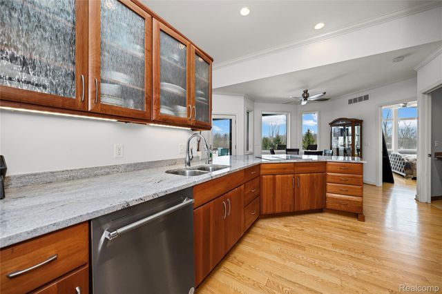 3520 Blue Heron Court, Ypsilanti, MI 48198