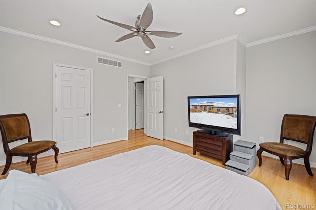 3520 Blue Heron Court, Ypsilanti, MI 48198