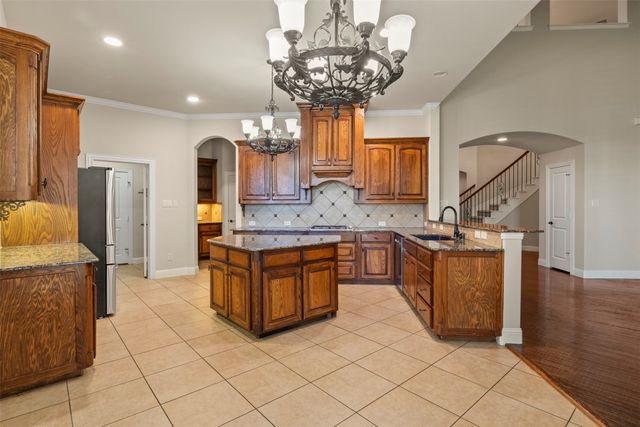 9134 Penny Lane, Lantana, TX 76226