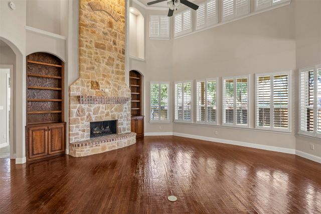 9134 Penny Lane, Lantana, TX 76226