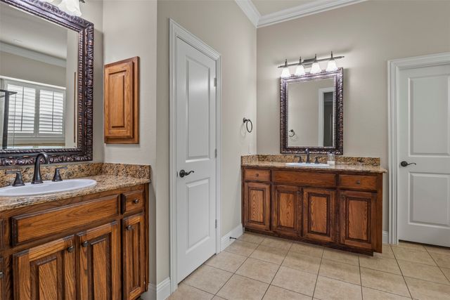 9134 Penny Lane, Lantana, TX 76226