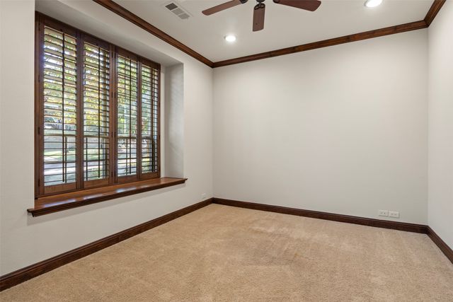 9134 Penny Lane, Lantana, TX 76226