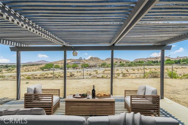 16509 Mackennas Gold Avenue, Palmdale, CA 93591