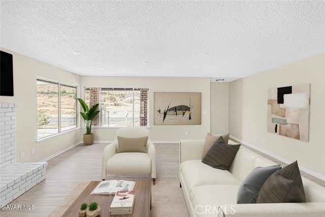 16509 Mackennas Gold Avenue, Palmdale, CA 93591