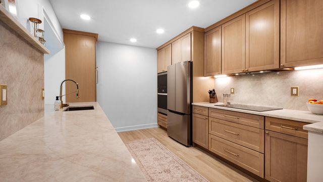 2106 NE 60TH Street, Fort Lauderdale, FL 33308