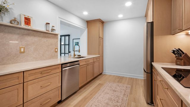 2106 NE 60TH Street, Fort Lauderdale, FL 33308